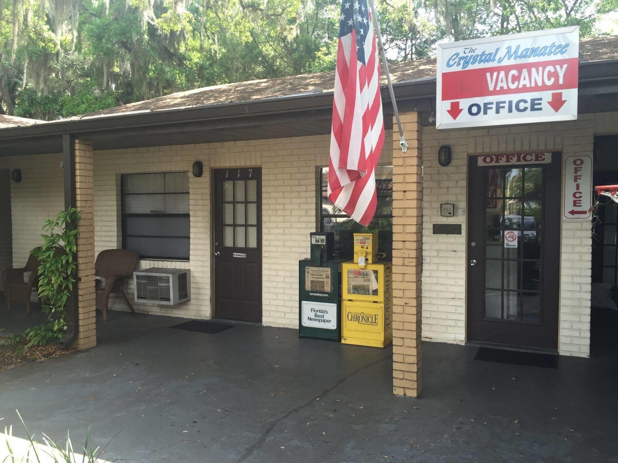 Crystal Manatee Motel Crystal River Exterior photo